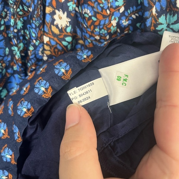 Vineyard Vines Girls puff sleeve Smocked dress fenwick paisley navy size 10-12 - Picture 9 of 11